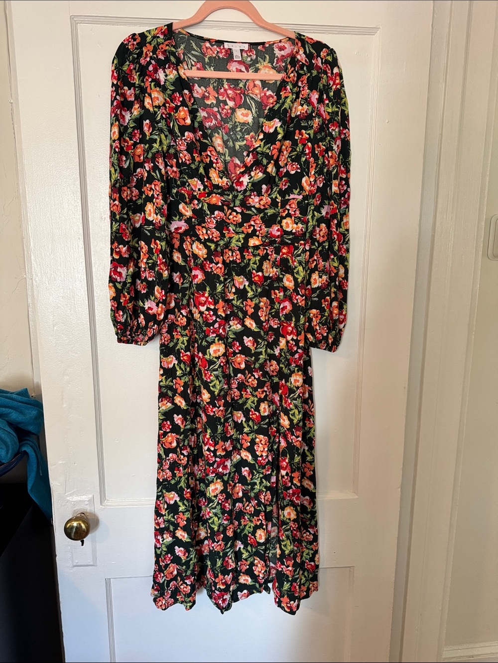 Leith Black Long Sleeve Floral Midi Dress